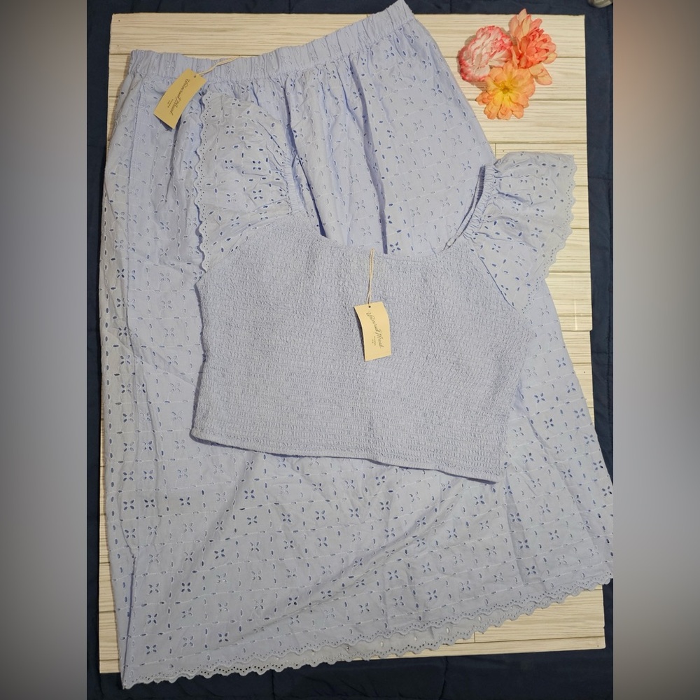 NWT Universal Thread Sky Blue Eyelet Cropped Skirt Set